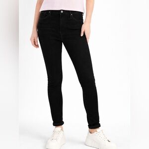 Levi’s Women’s 511 Shaping Skinny Jeans — Black